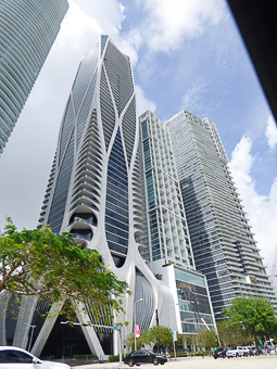 34 Miami - Downtown - Il One Thousand Museum (216m)